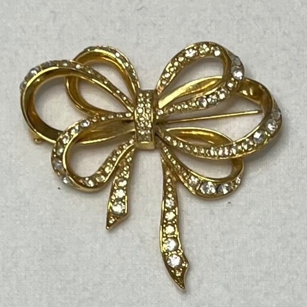 Gold Tone Rhinestone Bow Brooch Ribbon Pin Clear Crystal Pavé Statement Jewelry